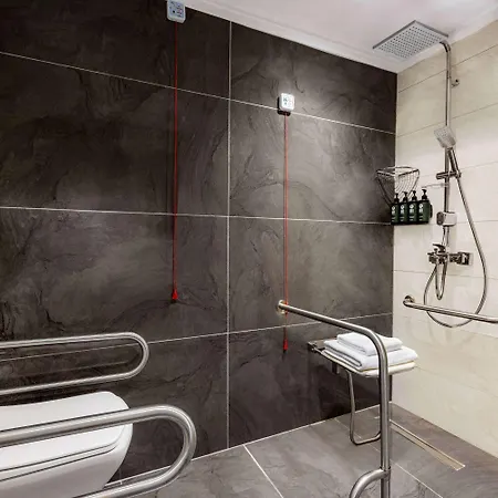 호텔 Days By Wyndham Bomonti 4*