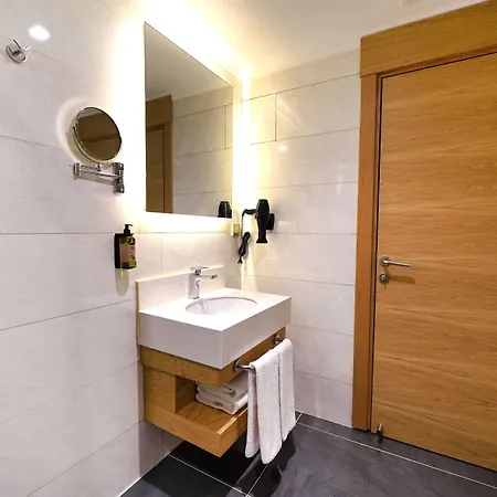 Days By Wyndham Bomonti 호텔 4*