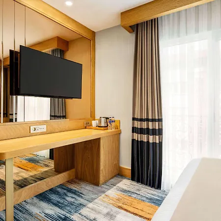 Days By Wyndham Bomonti 4* Istambul